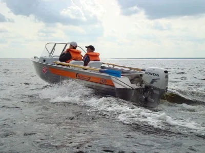 Фото Алюминиевая лодка Wellboat-45i (Вельбот) в интернет-магазине "Моторыбак" Фото Алюминиевая лодка Wellboat-45i (Вельбот) в интернет-магазине Моторыбак