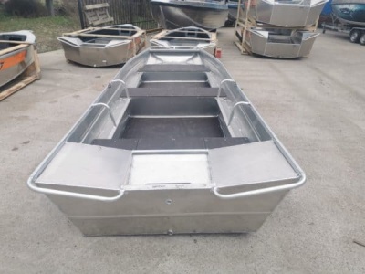 Фото Лодка алюминиевая моторная Wellboat-40 (Вельбот-40) в интернет-магазине Моторыбак